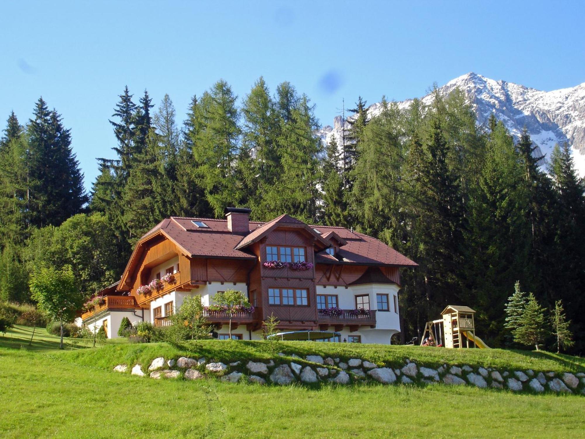 Landhaus Birgbichler - Apartments Mit Bergblick Inklusive Sommercard Ramsau am Dachstein Bagian luar foto